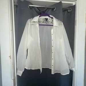 Rue21 Cream and White Lace Blouse